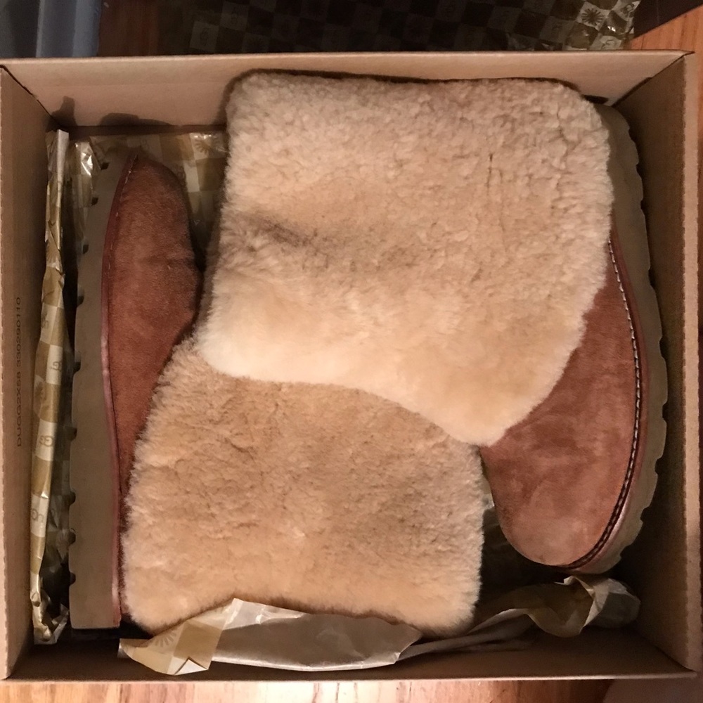 UGG W MAYLIN 3220 W/ CHE